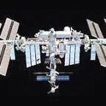 At NY Fashion Week, robotic dresses take on a life of their own