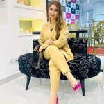 Anushka Sharma wears gorgeous gown while promoting her new film 'Zero'