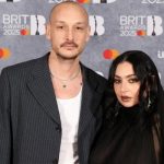 Hollywood star gives strong speech against 'hate'