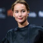 Govt mulls steps to revitalise Pakistan cinema