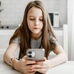 Jonathan Scott breakdown six-day holiday dÃ©cor with Zooey Deschanel